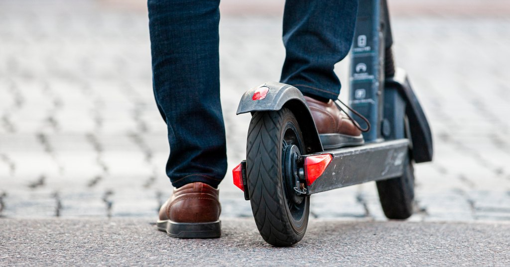 An electric scooter (Photo: Karolis Kavolelis / Shutterstock)