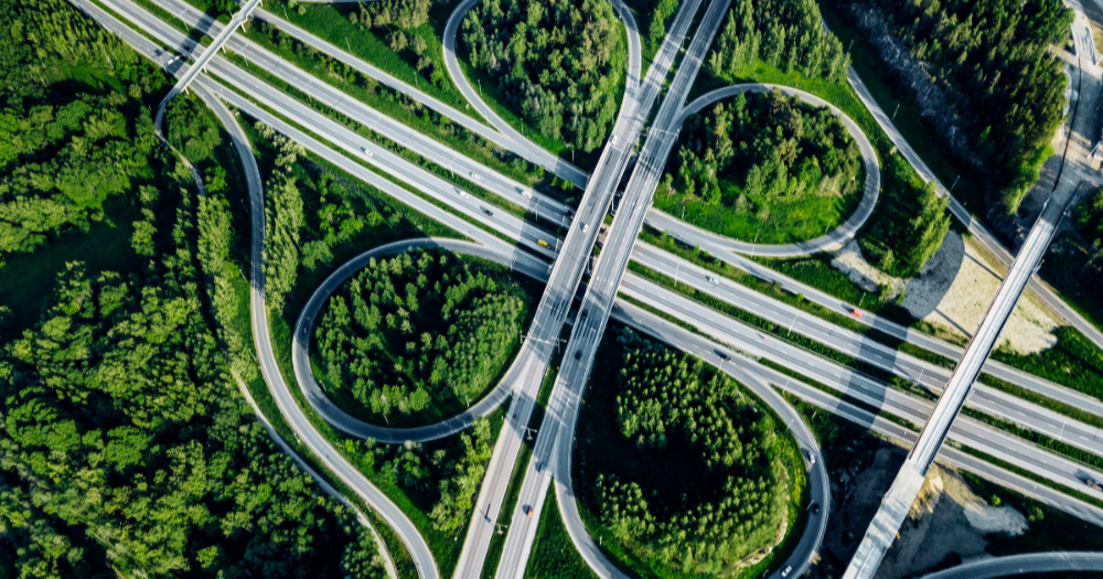Motorväg, stor korsning (Foto: Shutterstock)