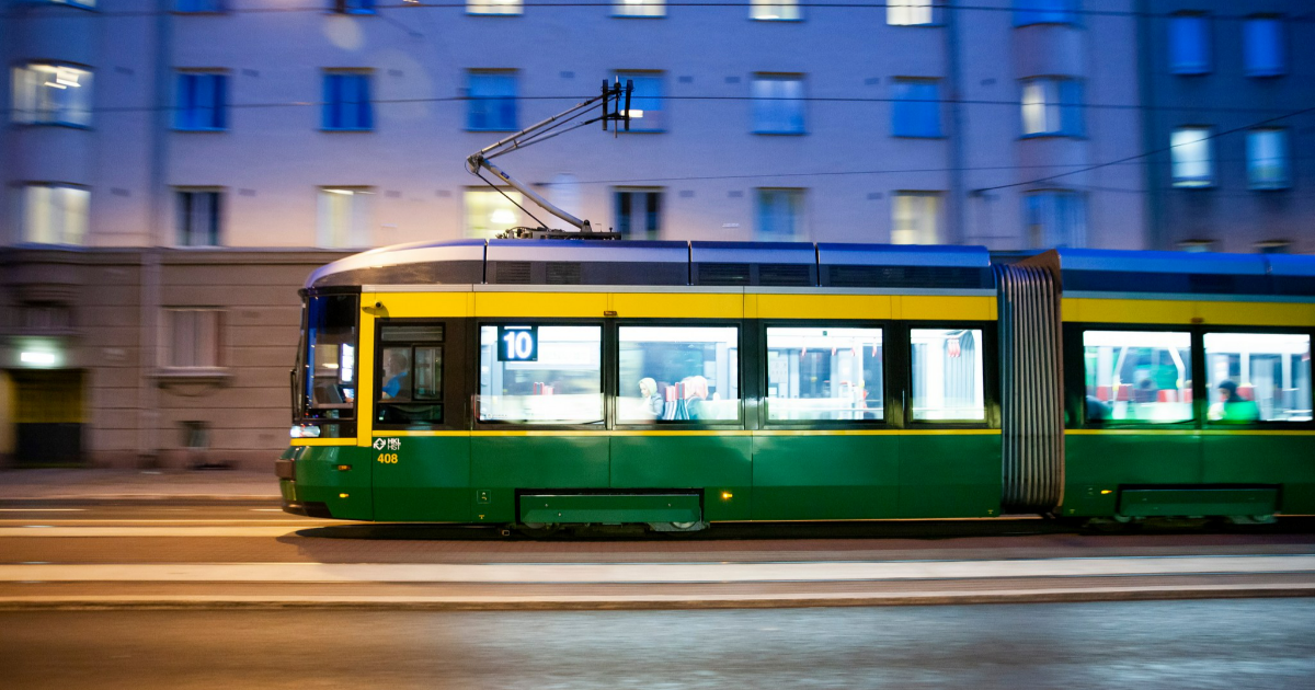 Spårvagn i Helsingfors. (Bild: Karolis Kavolelis / Shutterstock)