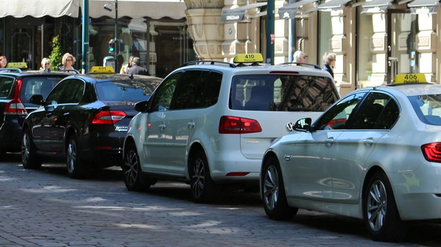 Takseja kadulla (Kuva: LVM)
